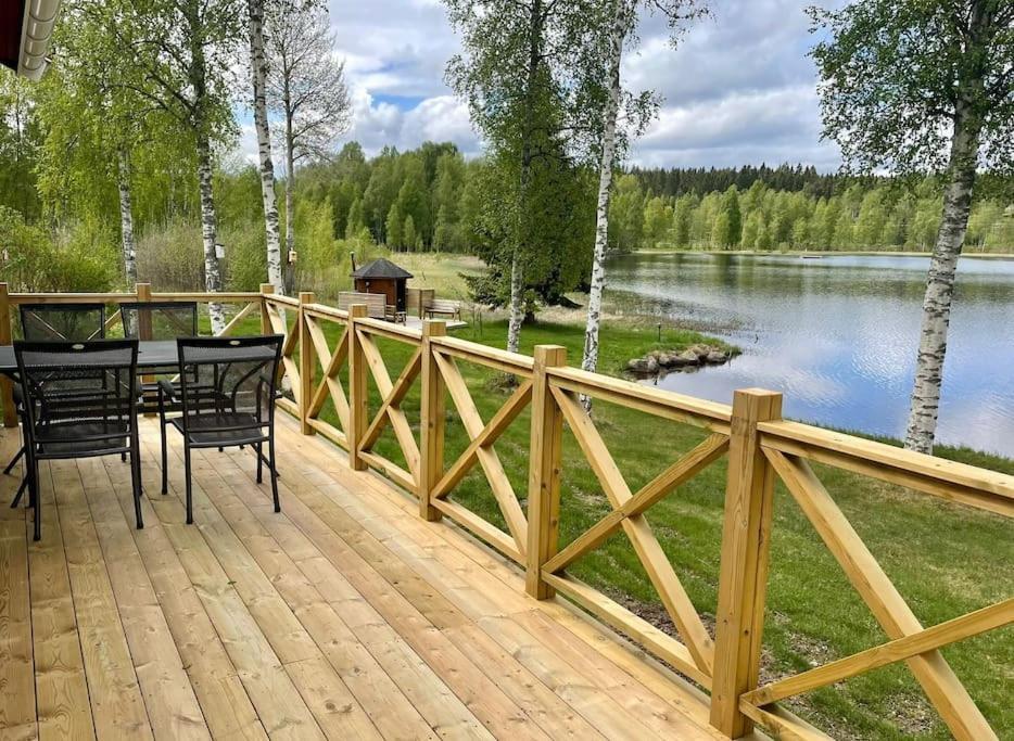 Mysig Stuga Med Sjoetomt, Naera Jaervsoebacken Exteriér fotografie